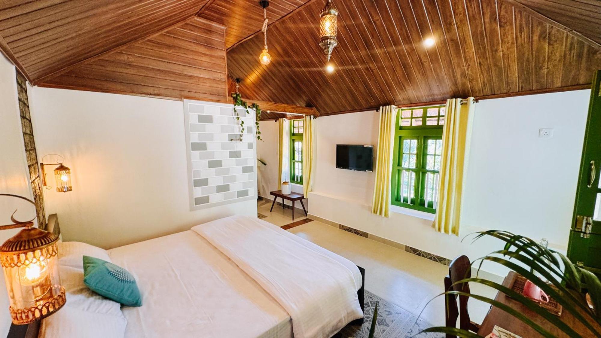 Calm Shack - 2 Bedroom-Boutique Farm Stay Munnar Bagian luar foto
