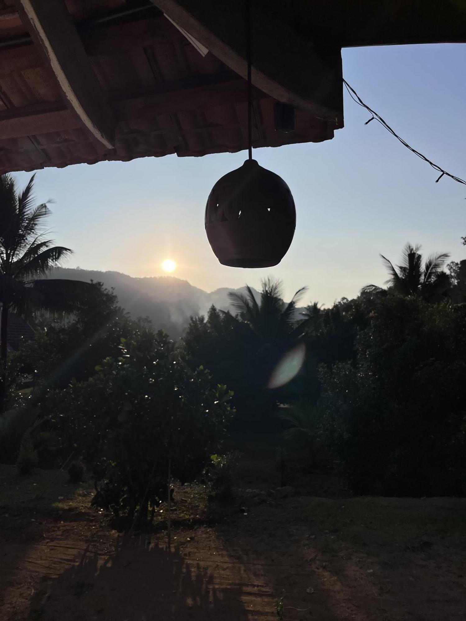 Calm Shack - 2 Bedroom-Boutique Farm Stay Munnar Bagian luar foto