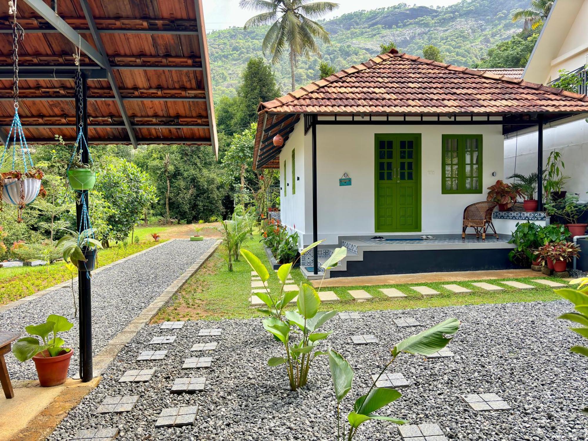 Calm Shack - 2 Bedroom-Boutique Farm Stay Munnar Bagian luar foto